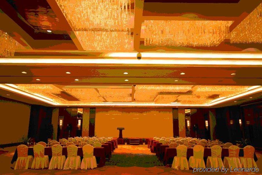Golden Eagle Summit Hotel Kunming Udogodnienia zdjęcie
